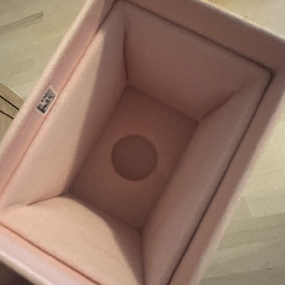 Delina Parfume Box EMPTY Pink Velvet - Picture 3 of 4